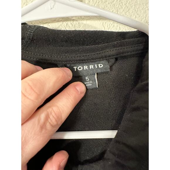 Torrid Rainbow Sleeve Slim Fit w/ Thumb Holes Zip Up Hoodie Size 5 - Picture 3 of 3